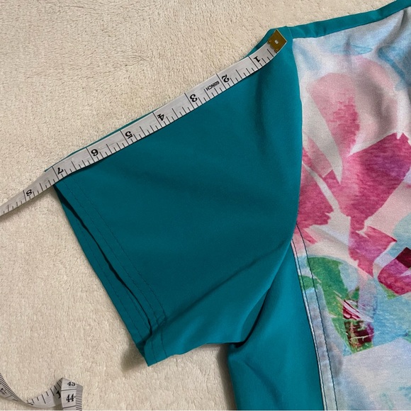 Ariel/Little Mermaid Scrub Top Cherokee Size XS - Picture 8 of 8